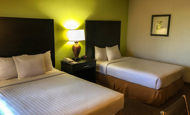 Economy Two DoublesPhoto 0