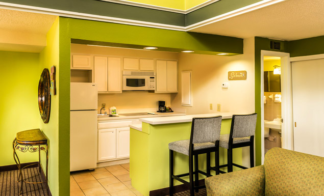 2-Story Loft with KitchenettePhoto 1