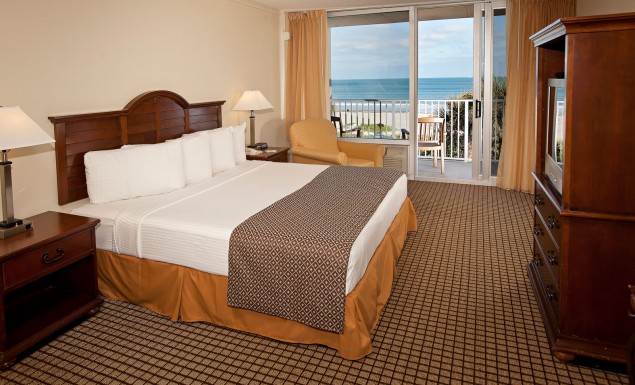 Oceanfront 1 Bedroom SuitePhoto 2