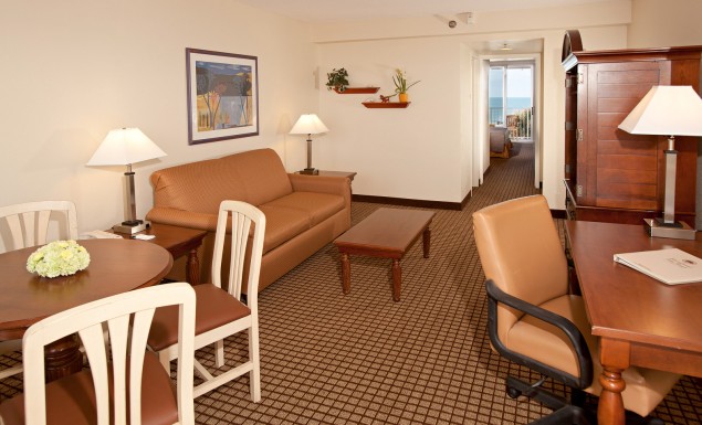 Oceanfront 1 Bedroom SuitePhoto 3