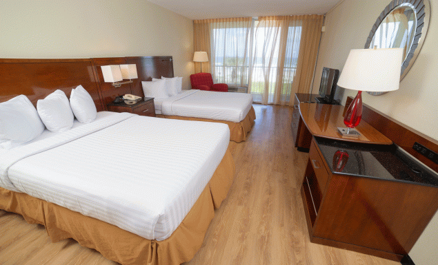 Oceanfront 1 Bedroom SuitePhoto 0