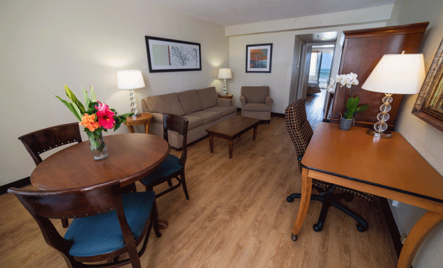 Oceanfront 1 Bedroom SuitePhoto 1